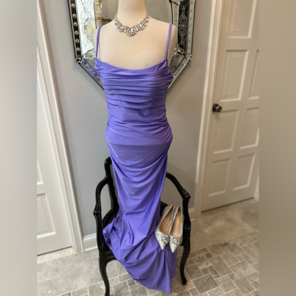 NWOT La Femme Gala Prom Cocktail Wedding Purple Tight Sexy Back Goddess - Picture 16 of 17